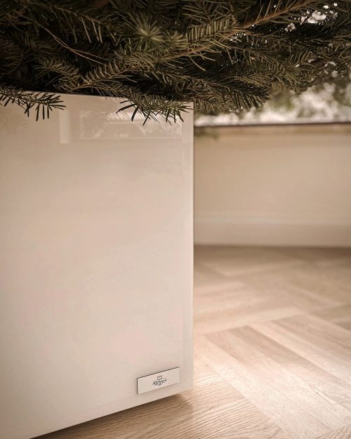 White lacobel Chistmas tree box Greenpoint Pure
