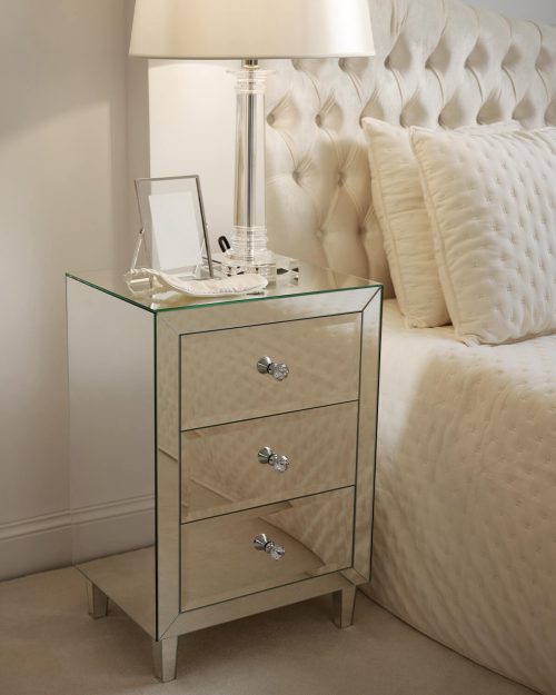 Szafka nocna lustrzana z szufladami na nóżkach lustrzanych Greenwich