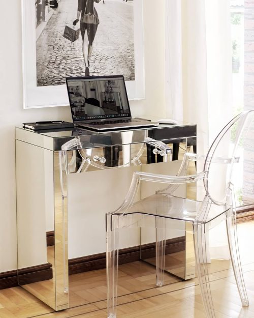 Toaletka lustrzana z szufladami i pełnymi bokami Long Island