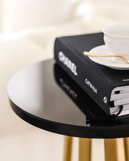 Stolik boczny okrągły na stożkowym stelażu Gramercy